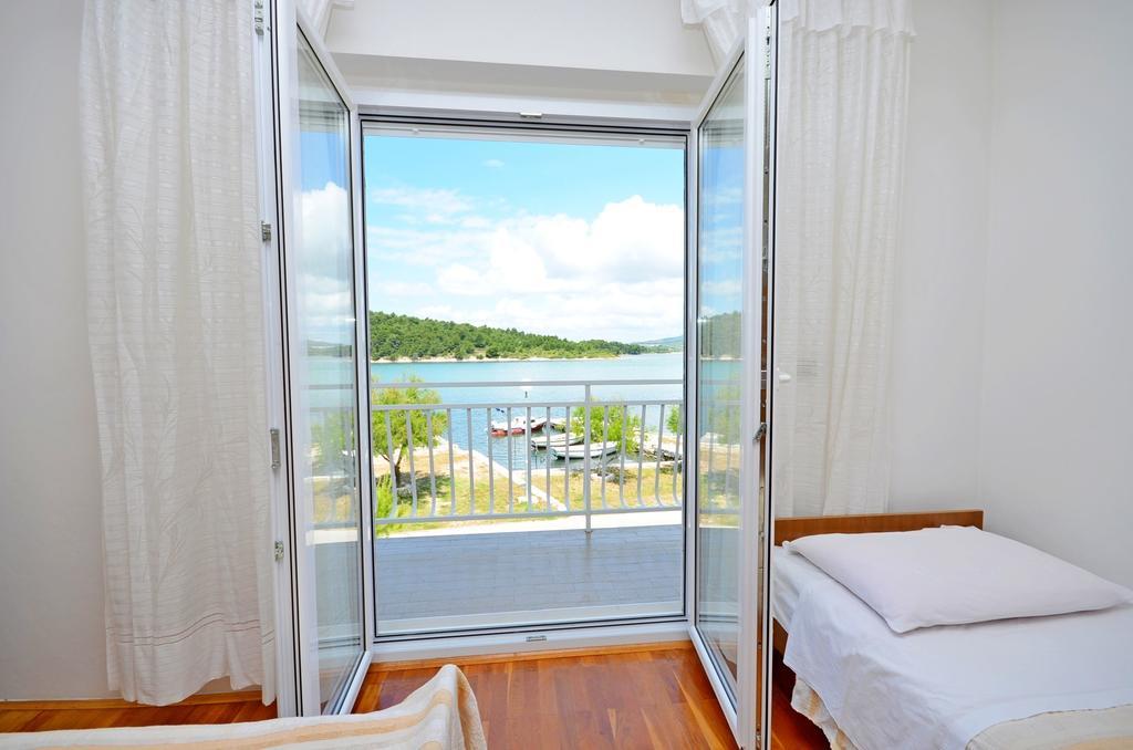 Apartments Vila Punta Jadrtovac Exterior photo