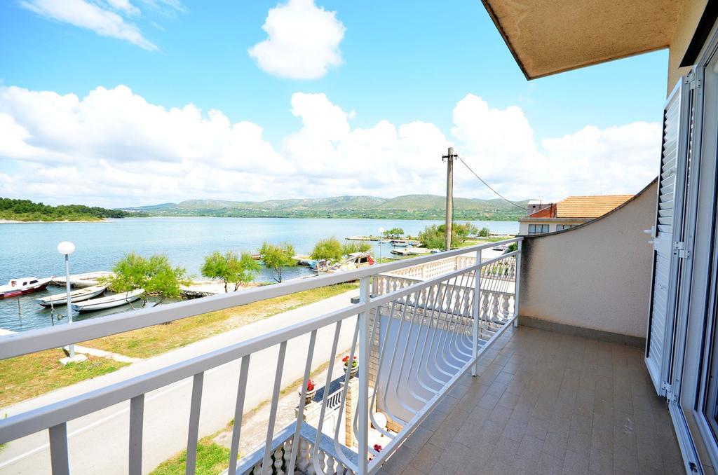 Apartments Vila Punta Jadrtovac Exterior photo